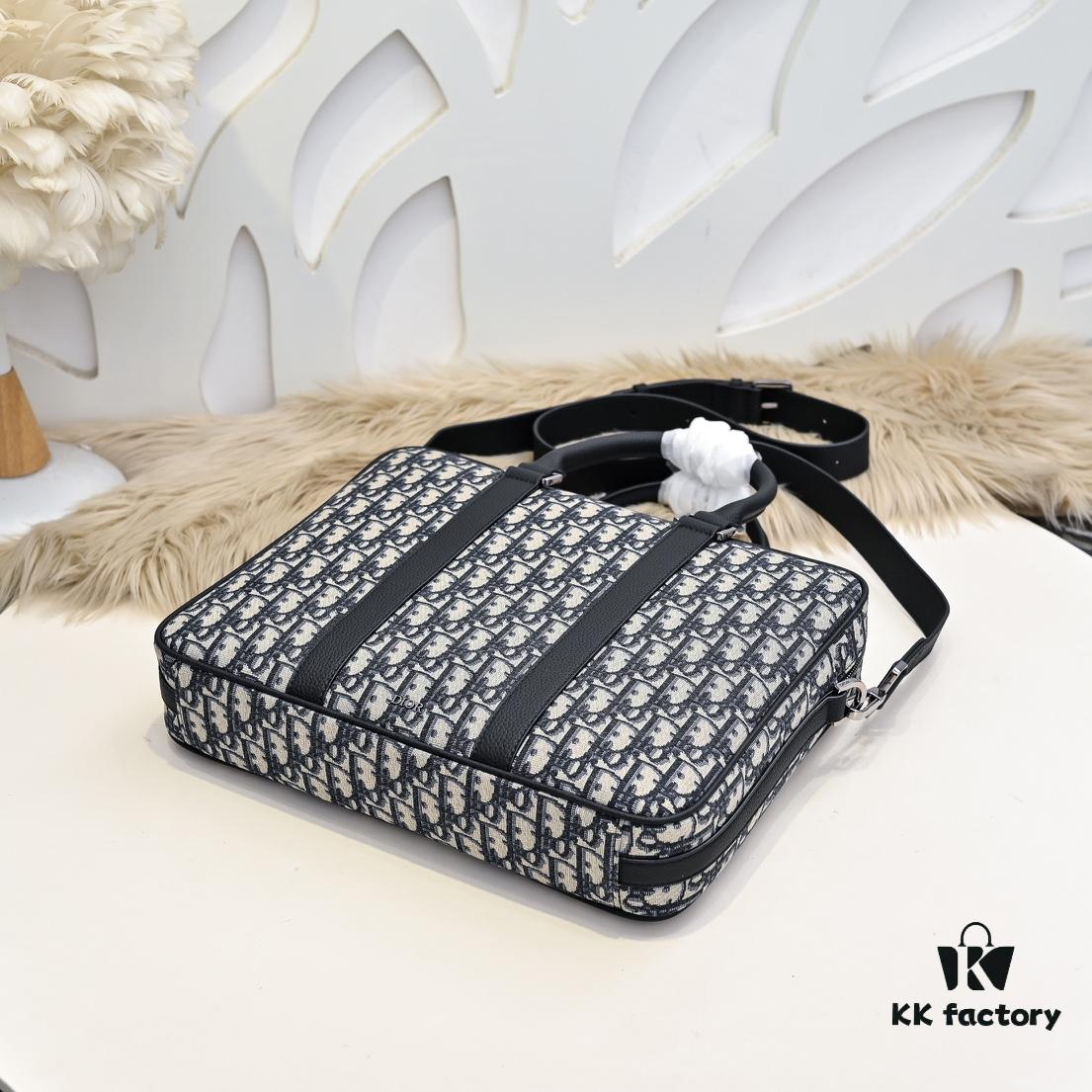 Dior Latest Men's Briefcase from Official Counter - Website Synchronized, Original Quality