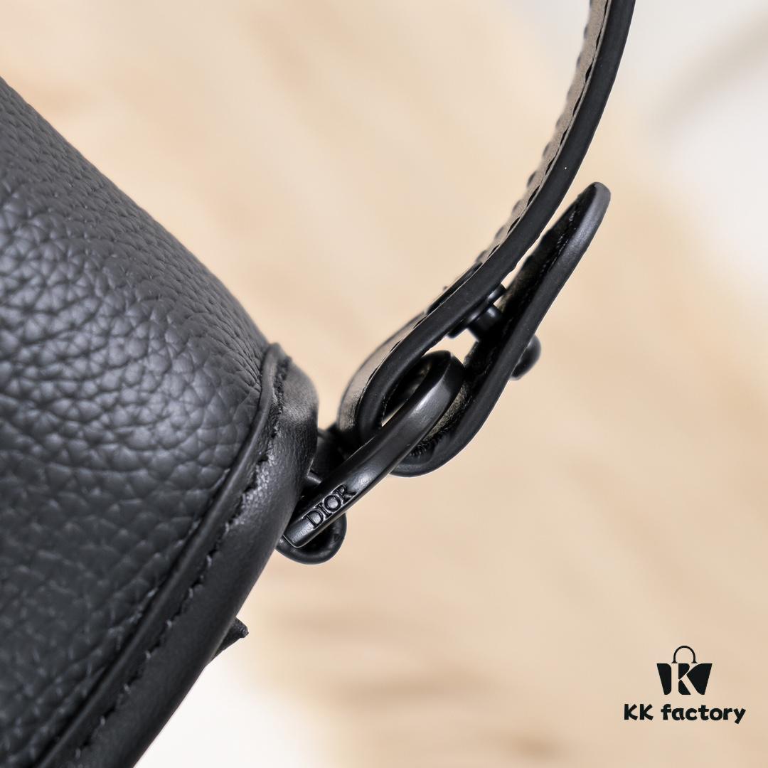 Dior Latest Men's Messenger Bag / Shoulder Bag - Full Leather Gallop Style D9674