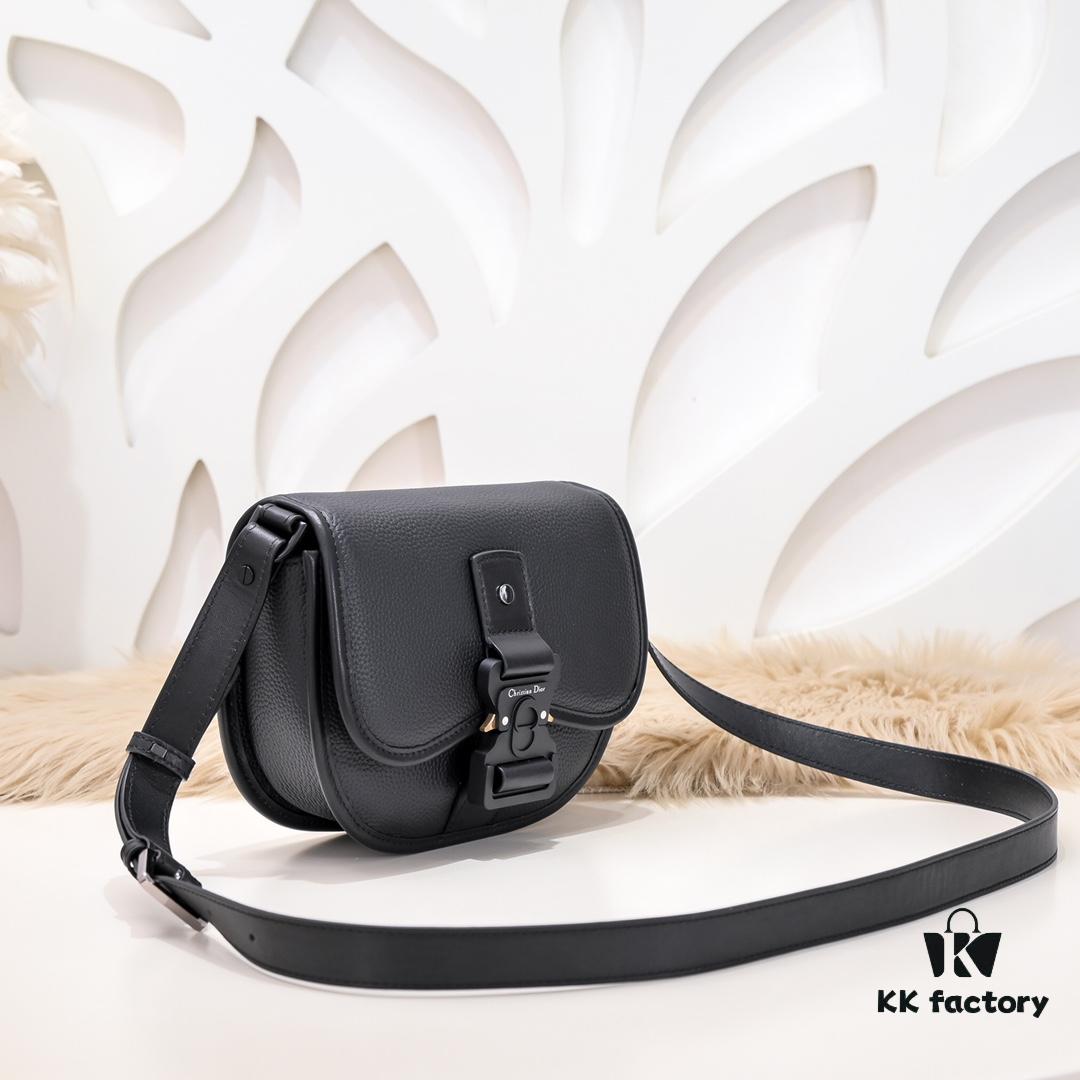 Dior Latest Men's Messenger Bag / Shoulder Bag - Full Leather Gallop Style D9674