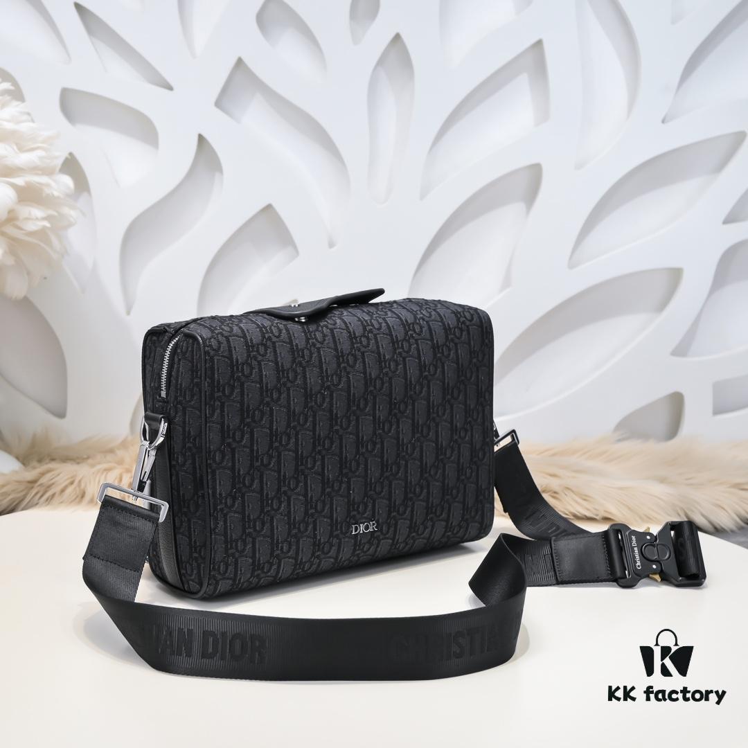 Dior Latest Men's Messenger Bag / Shoulder Bag - Black Oblique Print with Grained Calfskin