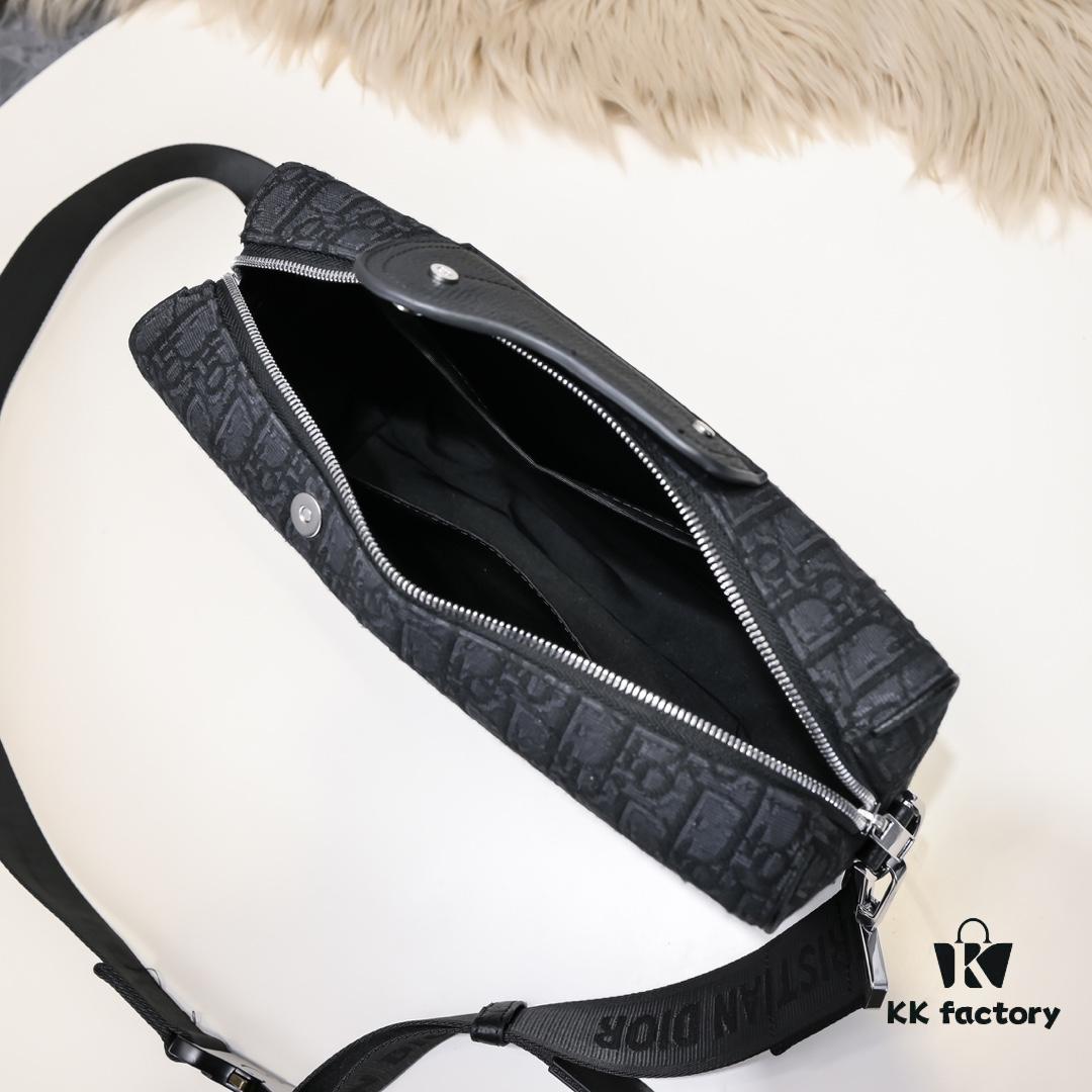 Dior Latest Men's Messenger Bag / Shoulder Bag - Black Oblique Print with Grained Calfskin