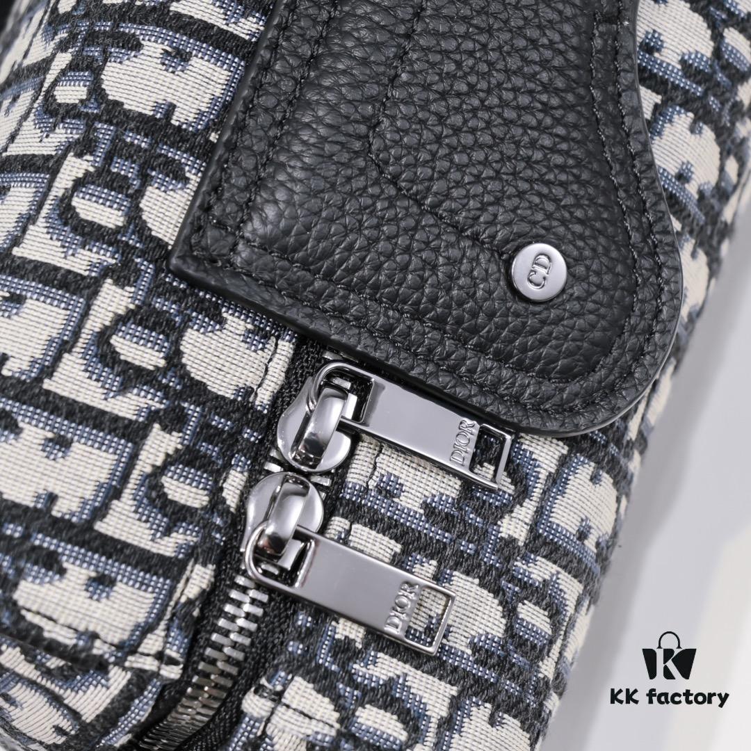 Dior Latest Men's Shoulder Bag Blue Cloth Version D9666