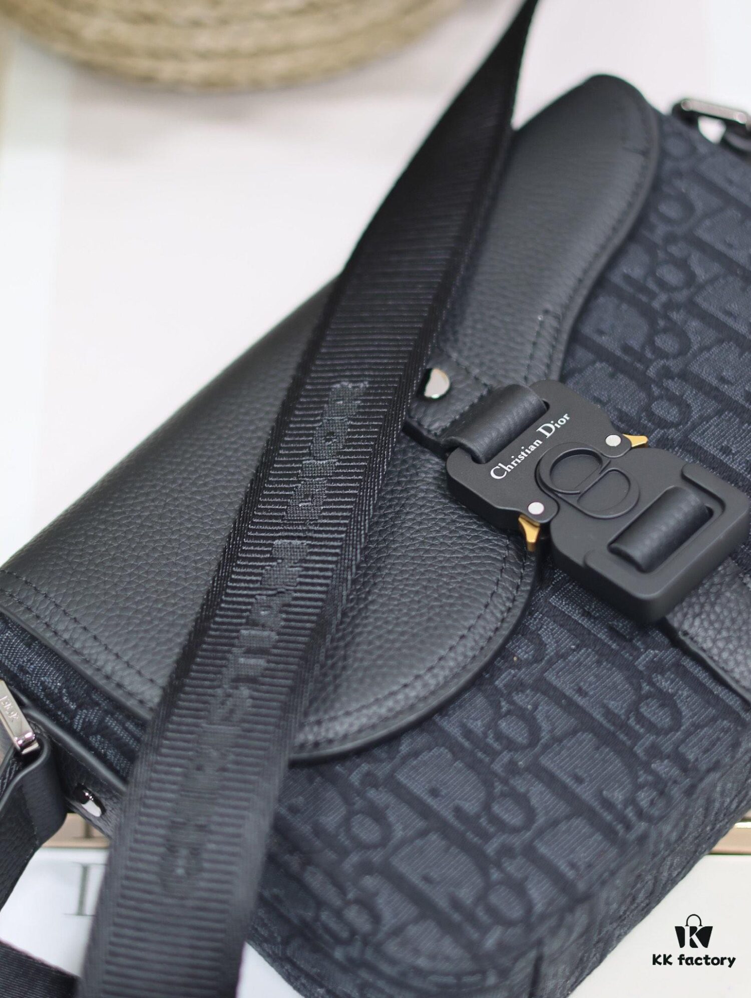 Small Men's Saddle Flap Messenger Bag in Black Fabric