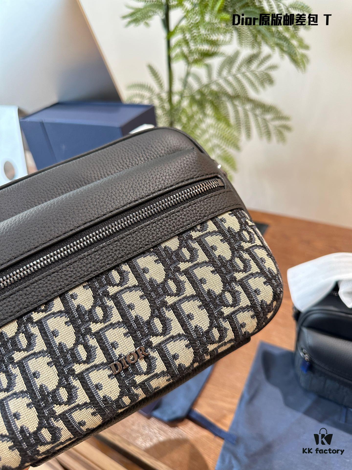 Dior Men's Messenger Bag