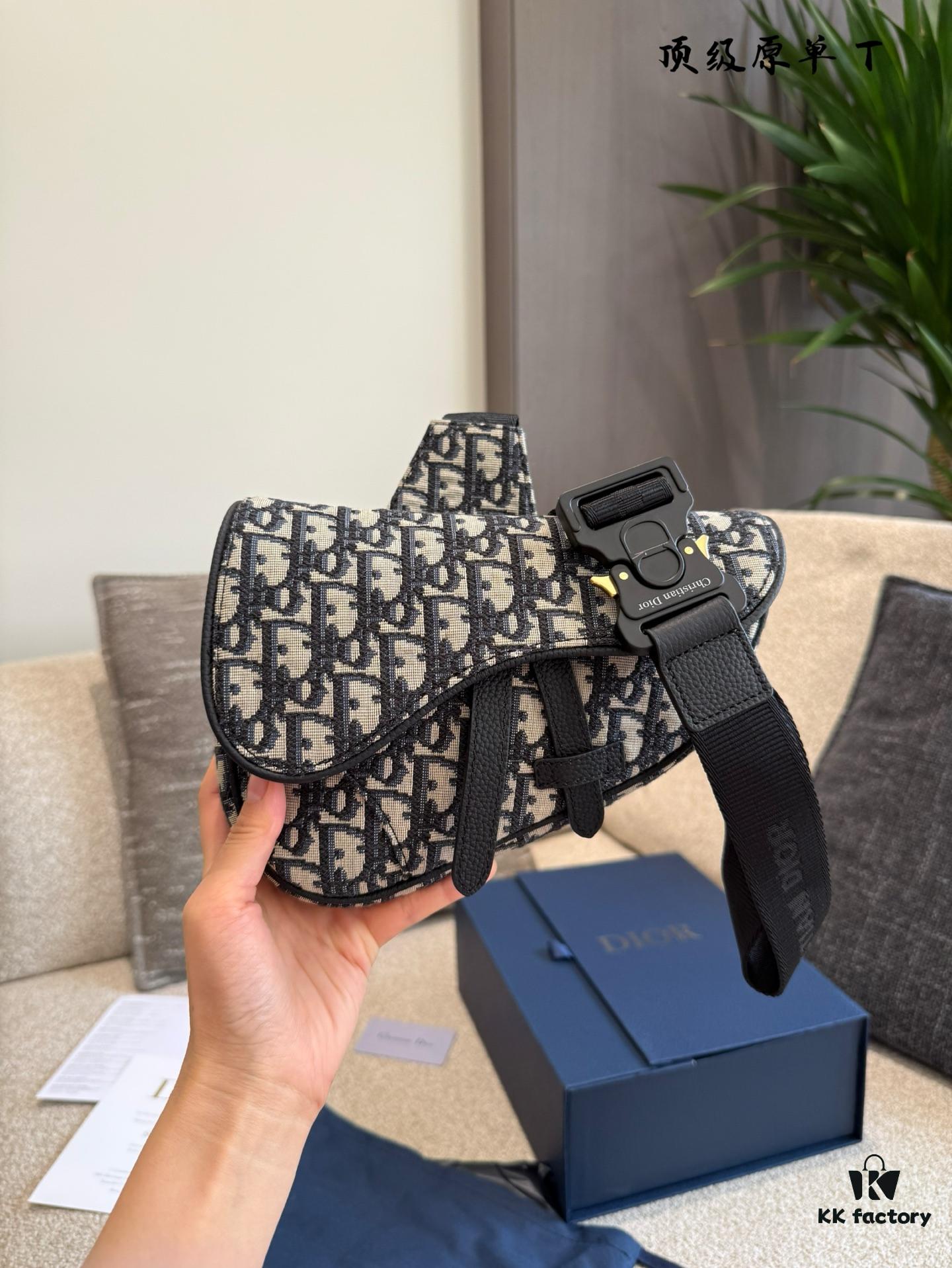 Top Original Dior Men's Bag Recommendation, Exuding Exceptional Taste