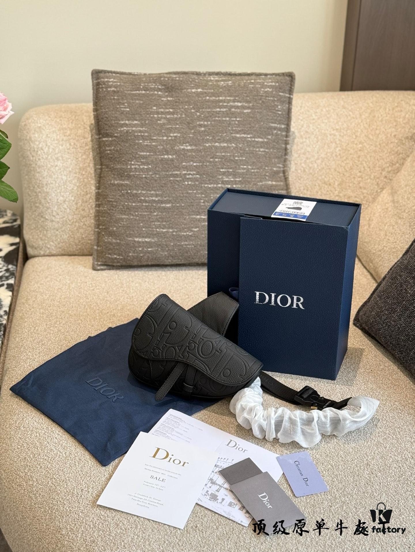 Top Quality Original Dior Men's Bag – A Symbol of Exceptional Taste