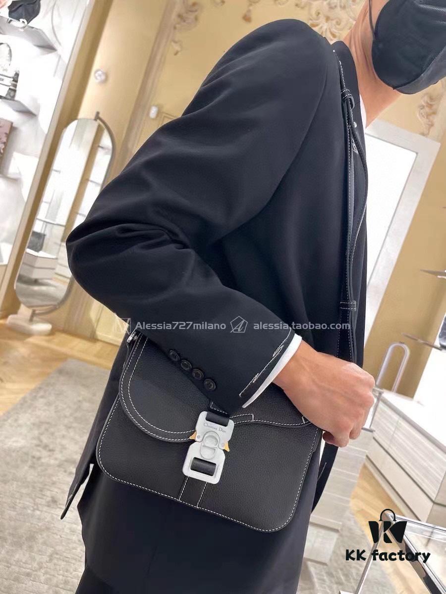 D House Men's Messenger Bag