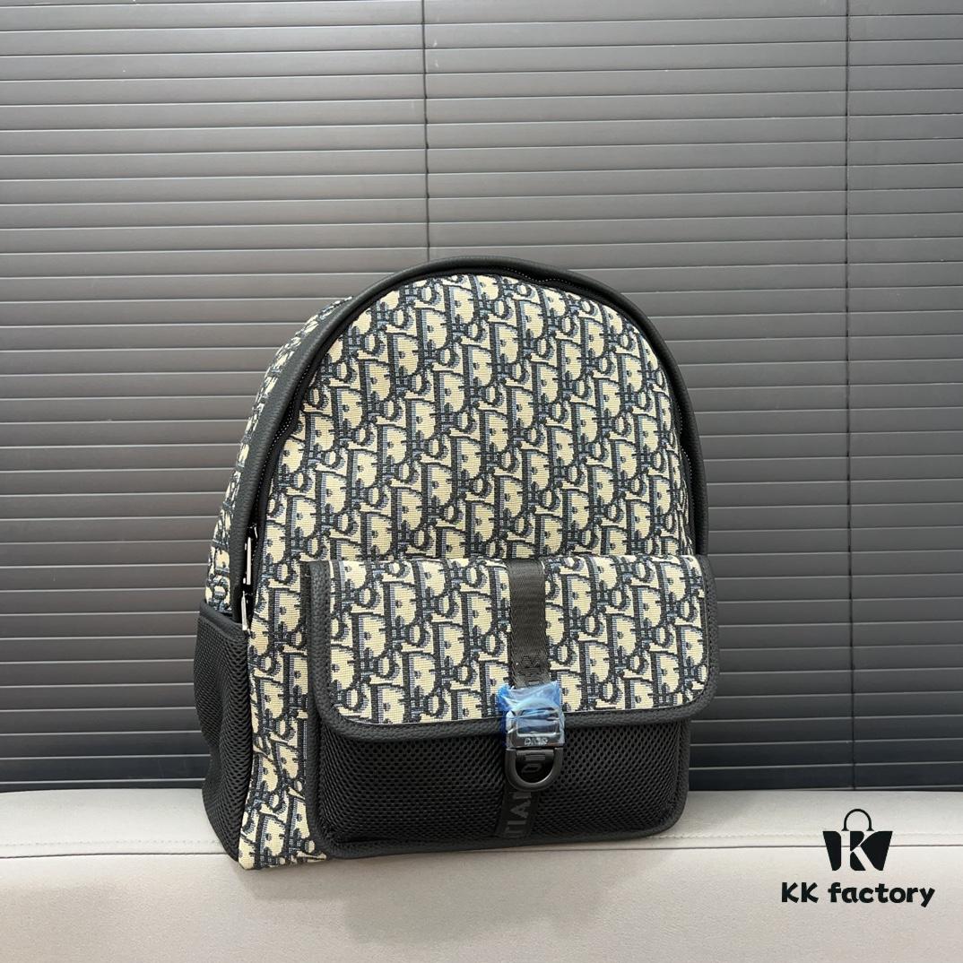 DIOR Men's Sac à dos 8 Denim Saddle Backpack, Unisex Large-Capacity Bag, Book Bag with Expert Inlay Workmanship, Classic and Versatile