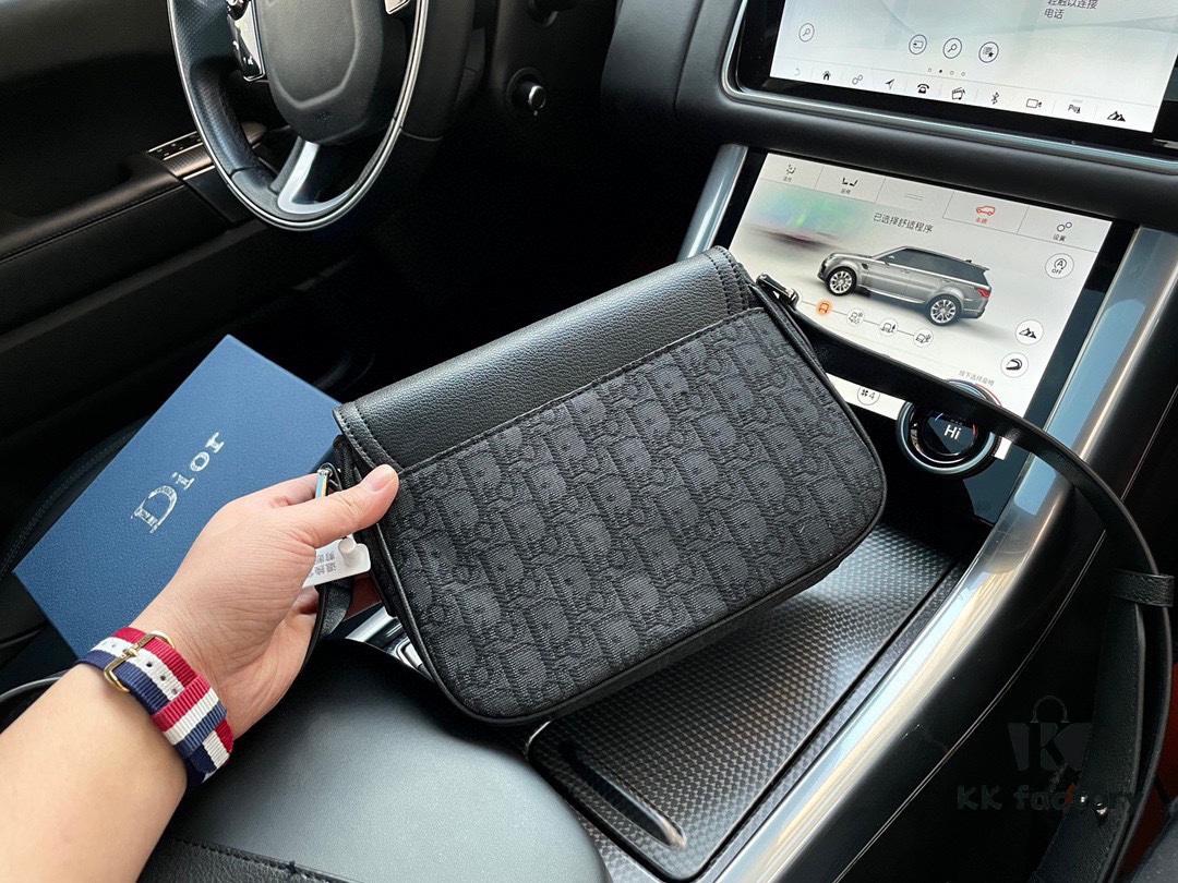 Luxury Goods! New 'Dior' Messenger Bag Saddle Bag Oblique Monogram Embroidered Men's Messenger Bag Premium Imported Canvas Fabric Smooth Zipper High-Definition Hardware Logo Special Lining Exquisite Craftsmanship Every Detail In Place Must-Have for Fashionable Men Size 23/17/7 Comes with Gift Box