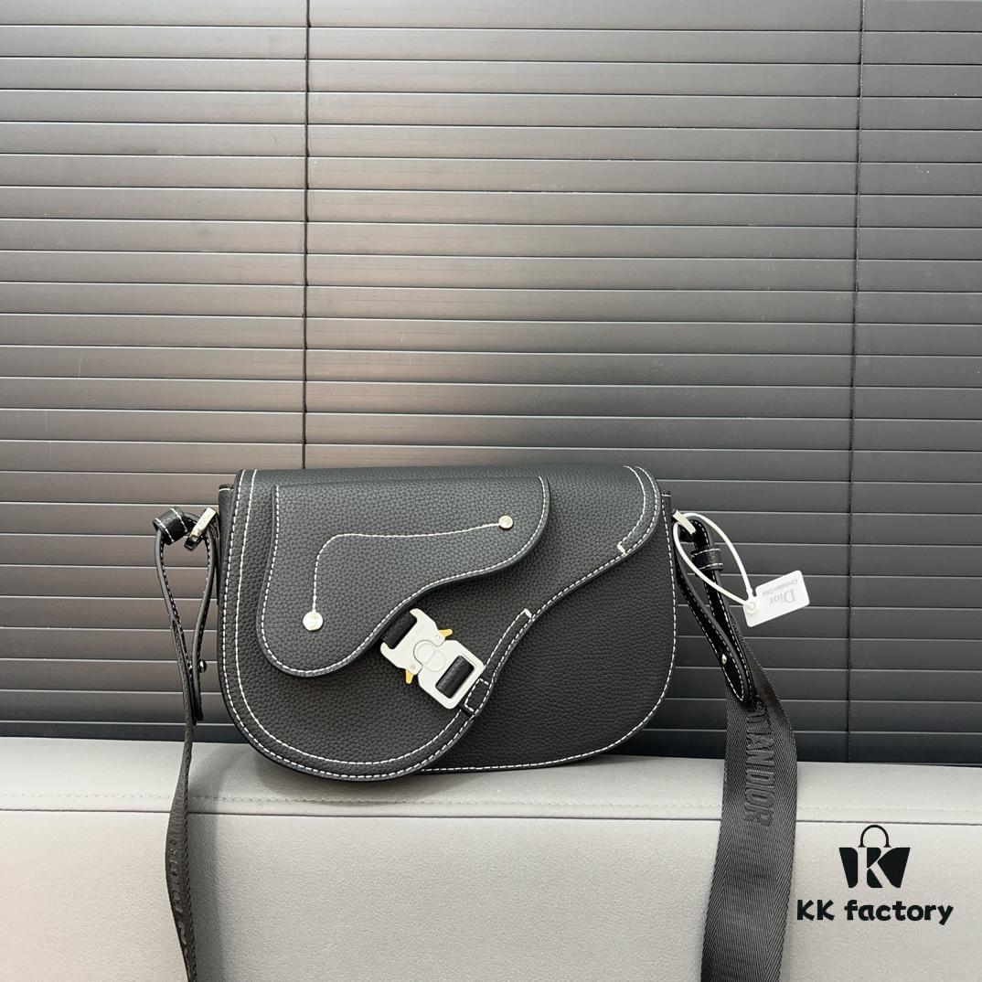 DIOR Men's Flap Shoulder Saddle Bag in Black Canvas with Leather Trim, Long Adjustable Strap, Unisex Portable Design, Celebrity Must-Have, Crafted with Precision Inlay Workmanship, Classic and Versatile