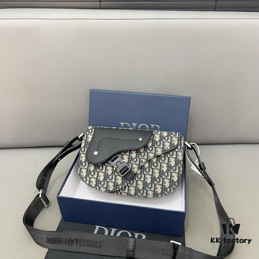 DIOR Men's Flap Shoulder Saddle Bag in Black Canvas with Leather Trim, Long Adjustable Strap, Unisex Portable Design, Celebrity Must-Have, Crafted with Precision Inlay Workmanship, Classic and Versatile