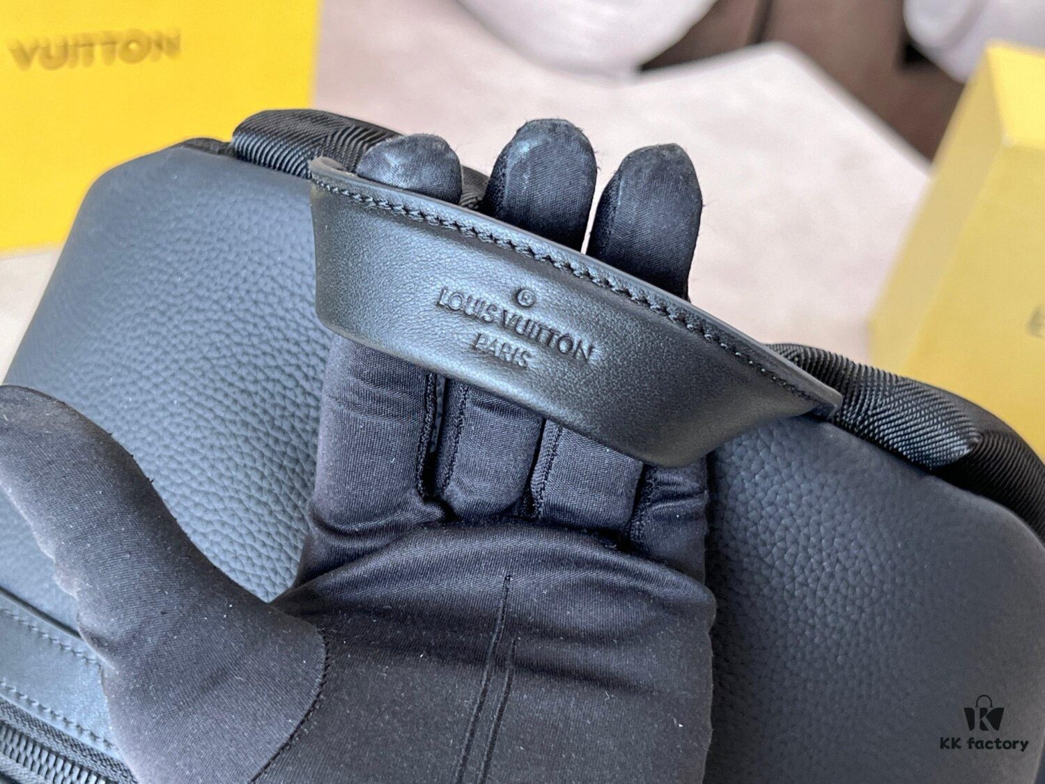 Top-Quality Original Stock - Full-Grain Calfskin Aerogram Backpack with Chip Encoding, Model M57079 Black