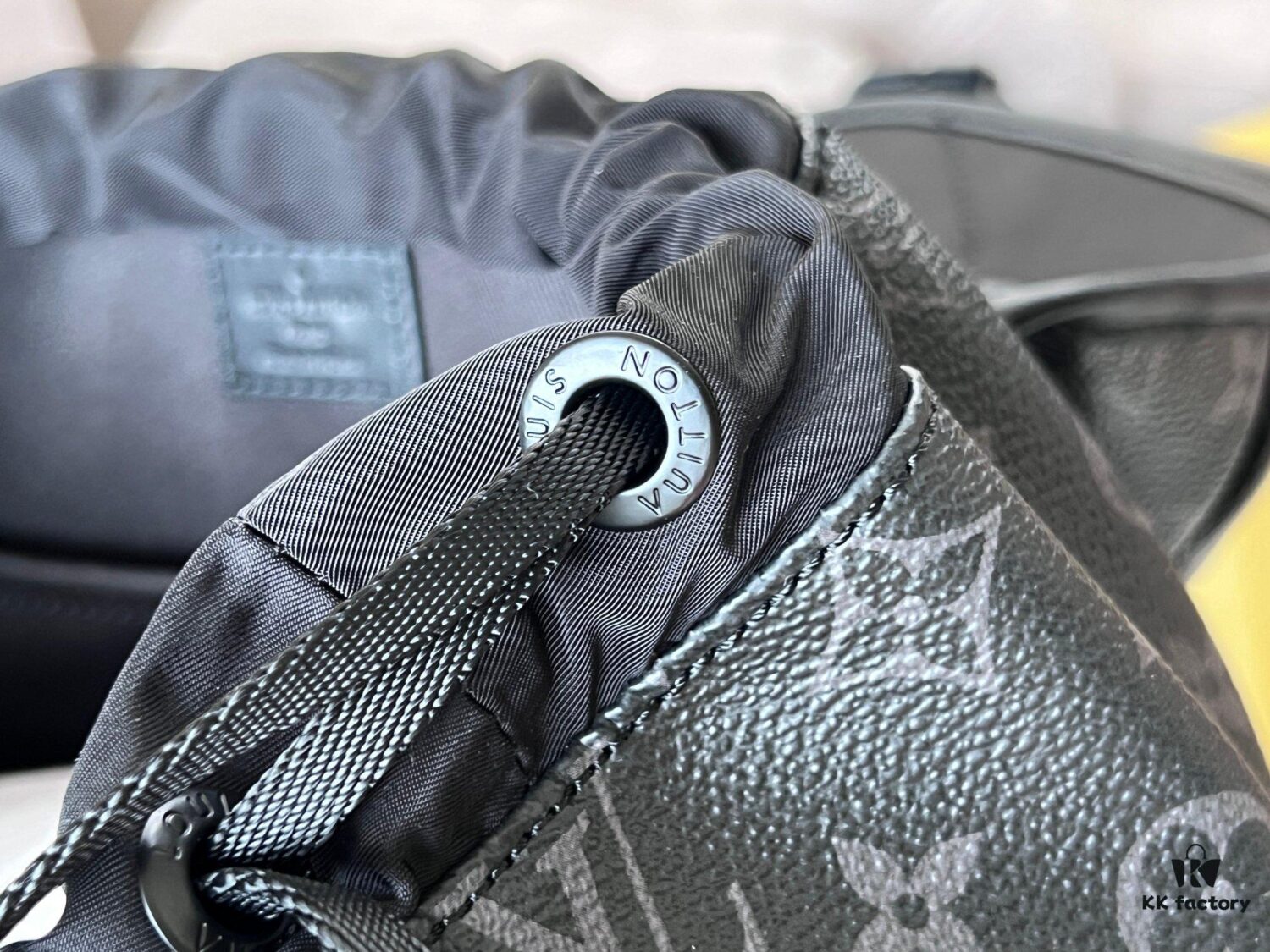 Full Steel Hardware Hand Change Chip Model M46683 Black Flower Backpack, Top Quality Original Single Montsouris Backpack