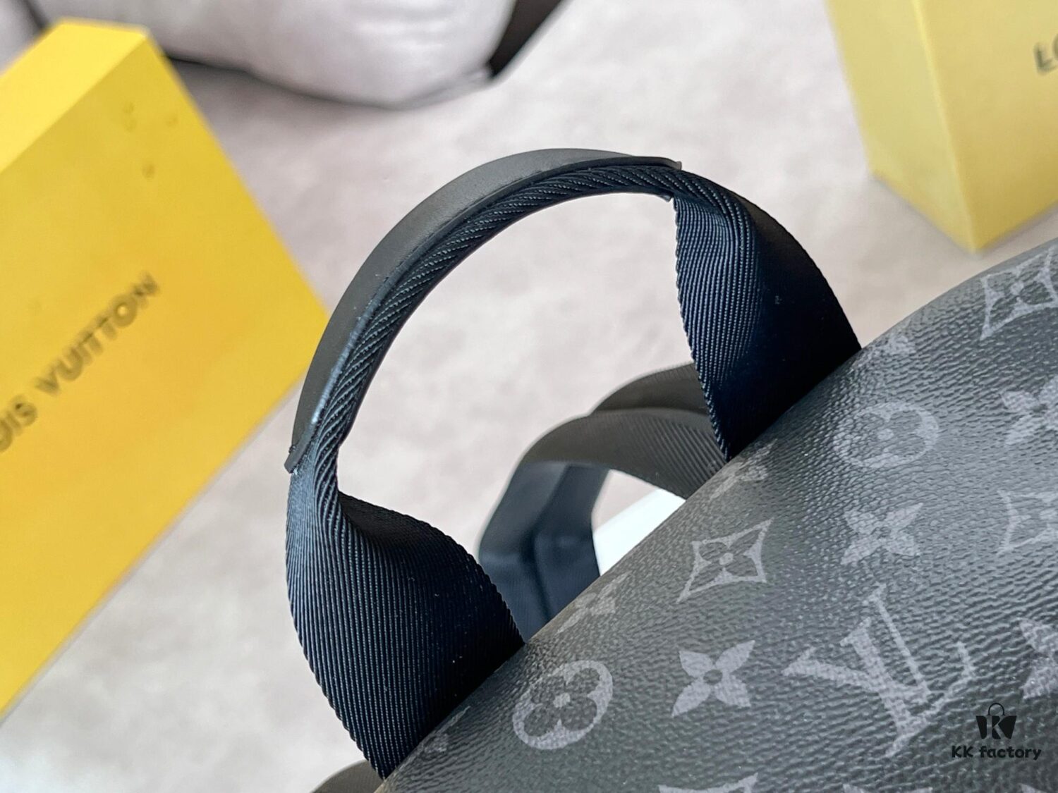 Full Steel Hardware Hand Change Chip Model M46683 Black Flower Backpack, Top Quality Original Single Montsouris Backpack