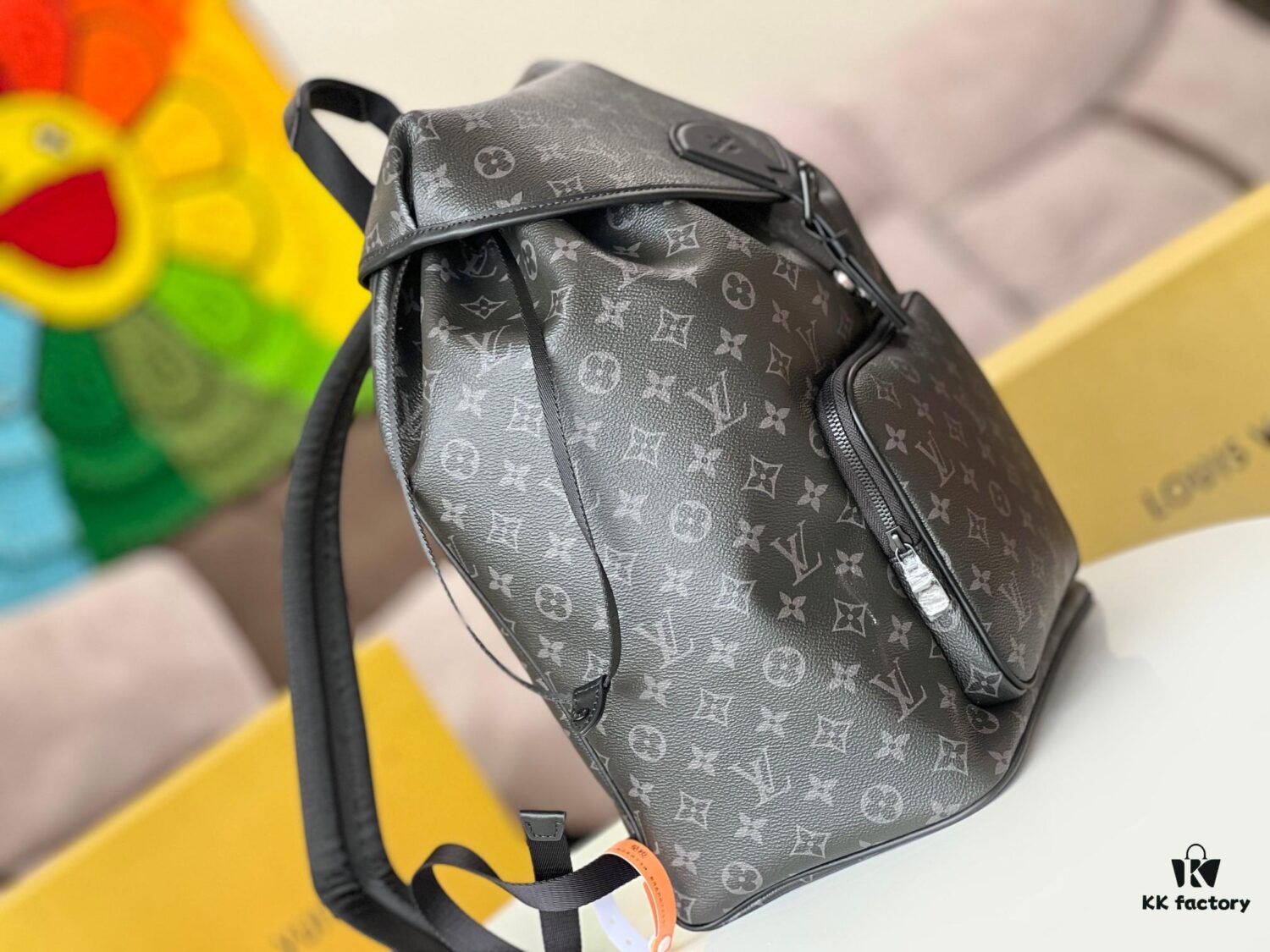 Full Steel Hardware Hand Feeling Chip Model M46683 Black Flower Backpack Top Original Single This Montsouris Backpack Features Monogram Eclipse Canvas with Cowhide Leather Trims Secured by Drawstring and Magnetic Closure A Large Front Zippered Compartment Ensures Convenient Access to Essentials While Adjustable Shoulder Straps Offer Comfortable Carrying Experience 32.0 x 40.0 x 19.0 cm (L x H x W)