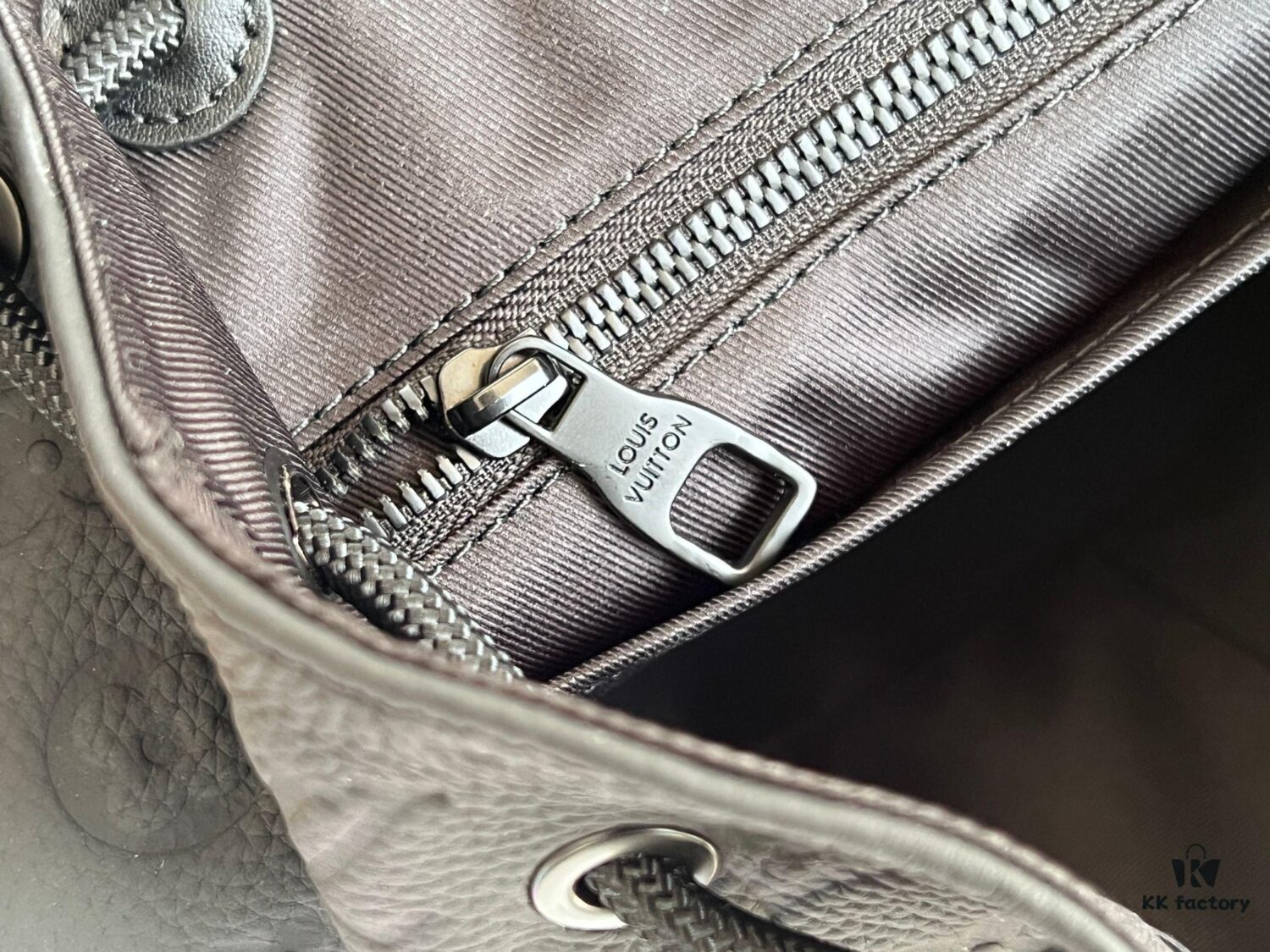 Original Chip Version Model: M20899 Full Leather Embossed Small Backpack Game Console Style Christopher Backpack