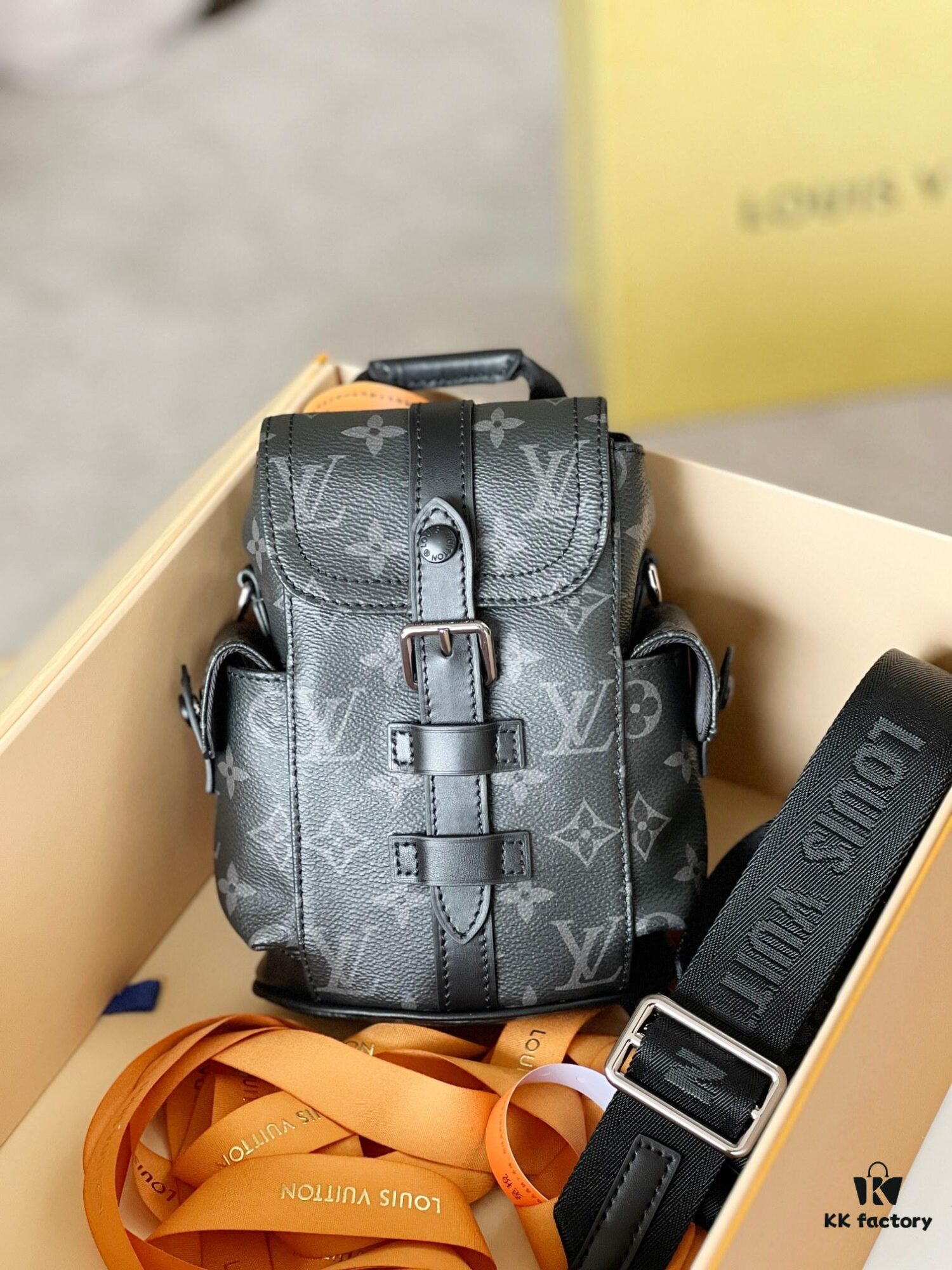 Top-Quality Original Stock M82769 Black Monogram Nano Christopher Mini Backpack for Men, 2024 New Arrival