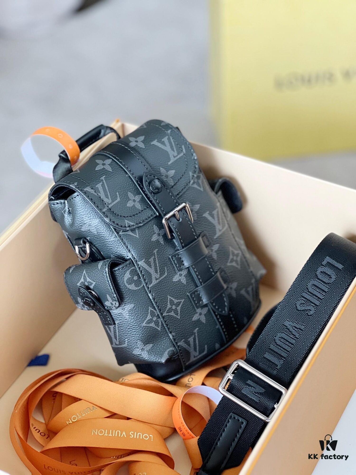 Top-Quality Original Stock M82769 Black Monogram Nano Christopher Mini Backpack for Men, 2024 New Arrival