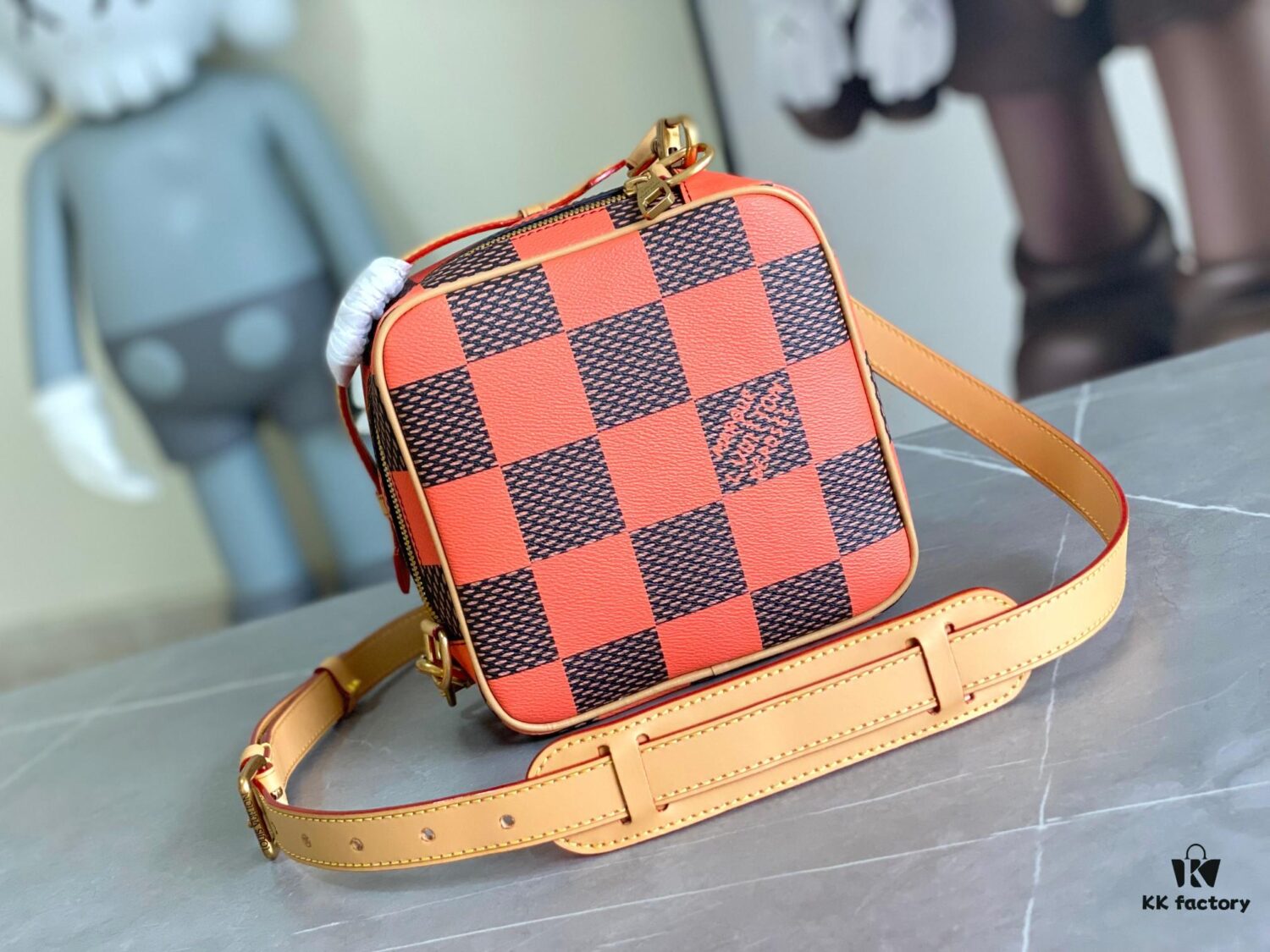 N40548 Orange N40561 Red N40547 Blue N40563 Green N40562 Yellow LV Square Bag Louis Vuitton 2024 Men's Spring-Summer Collection