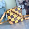 N40548 Orange N40561 Red N40547 Blue N40563 Green N40562 Yellow LV Square Bag Louis Vuitton 2024 Spring-Summer Men's Collection Advertising Special