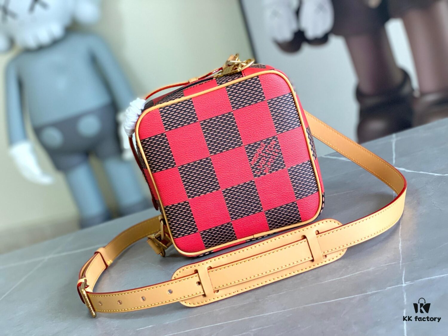 N40548 Orange N40561 Red N40547 Blue N40563 Green N40562 Yellow LV Square Bag Louis Vuitton 2024 Men's Spring-Summer Collection