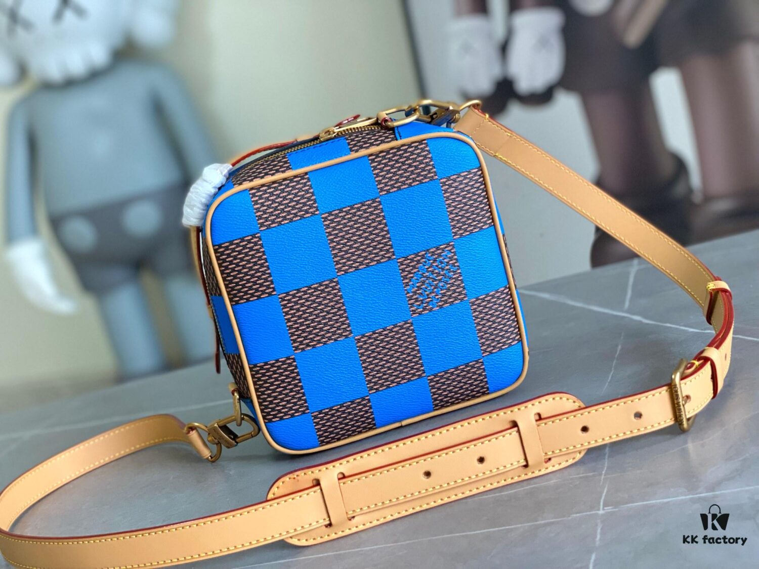 N40548 Orange N40561 Red N40547 Blue N40563 Green N40562 Yellow LV Square Bag Louis Vuitton 2024 Men's Spring-Summer Collection