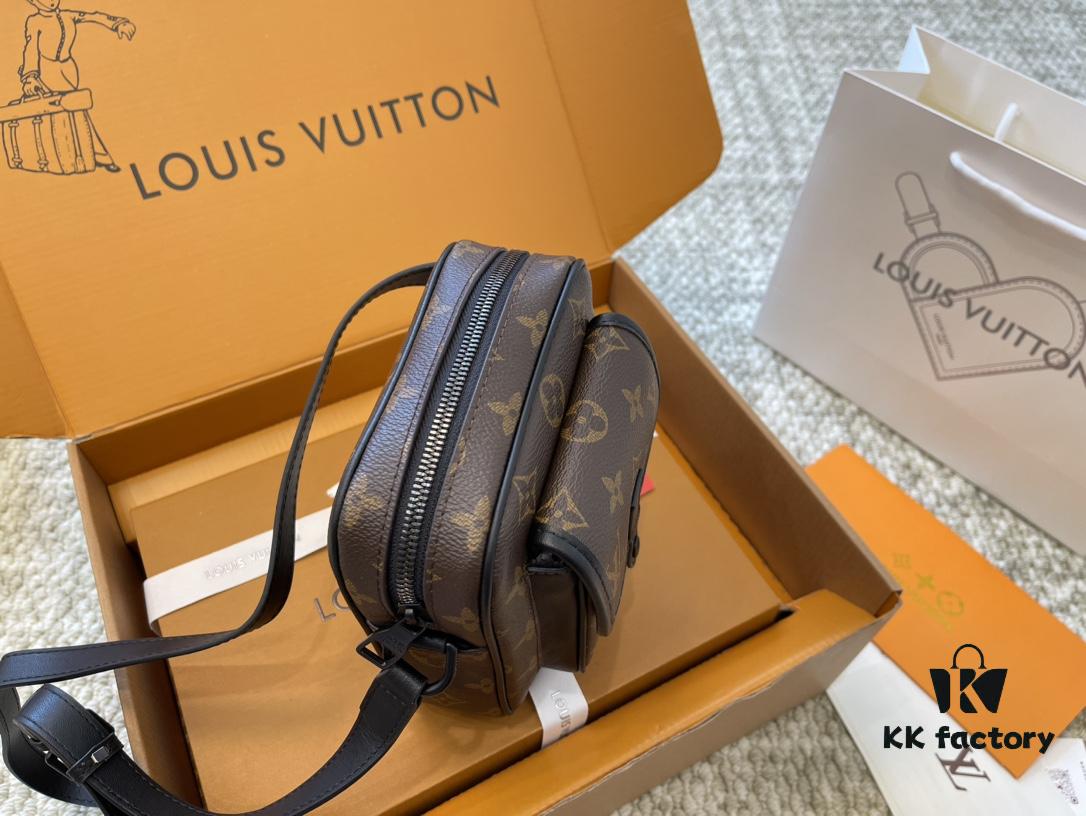 LV CHRISTOPHER Men's Crossbody Camera Bag, Mini Messenger Bag, Phone Pouch, High-Capacity Replica Airplane Box