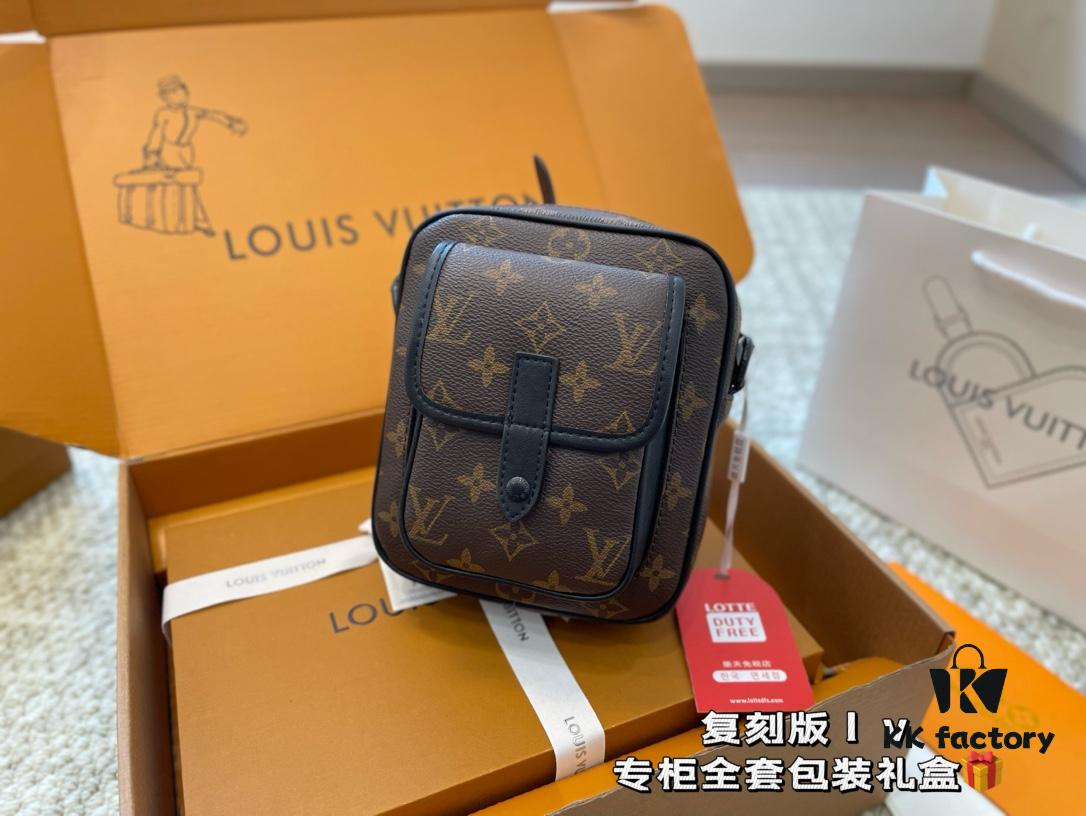 LV CHRISTOPHER Men's Crossbody Camera Bag, Mini Messenger Bag, Phone Pouch, High-Capacity Replica Airplane Box