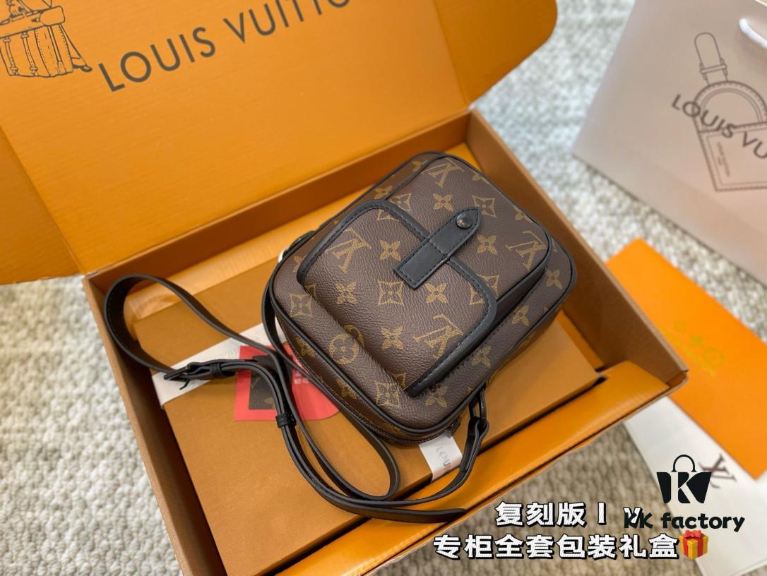 LV CHRISTOPHER Men's Crossbody Camera Bag, Mini Messenger Bag, Phone Pouch, High-Capacity Replica Airplane Box