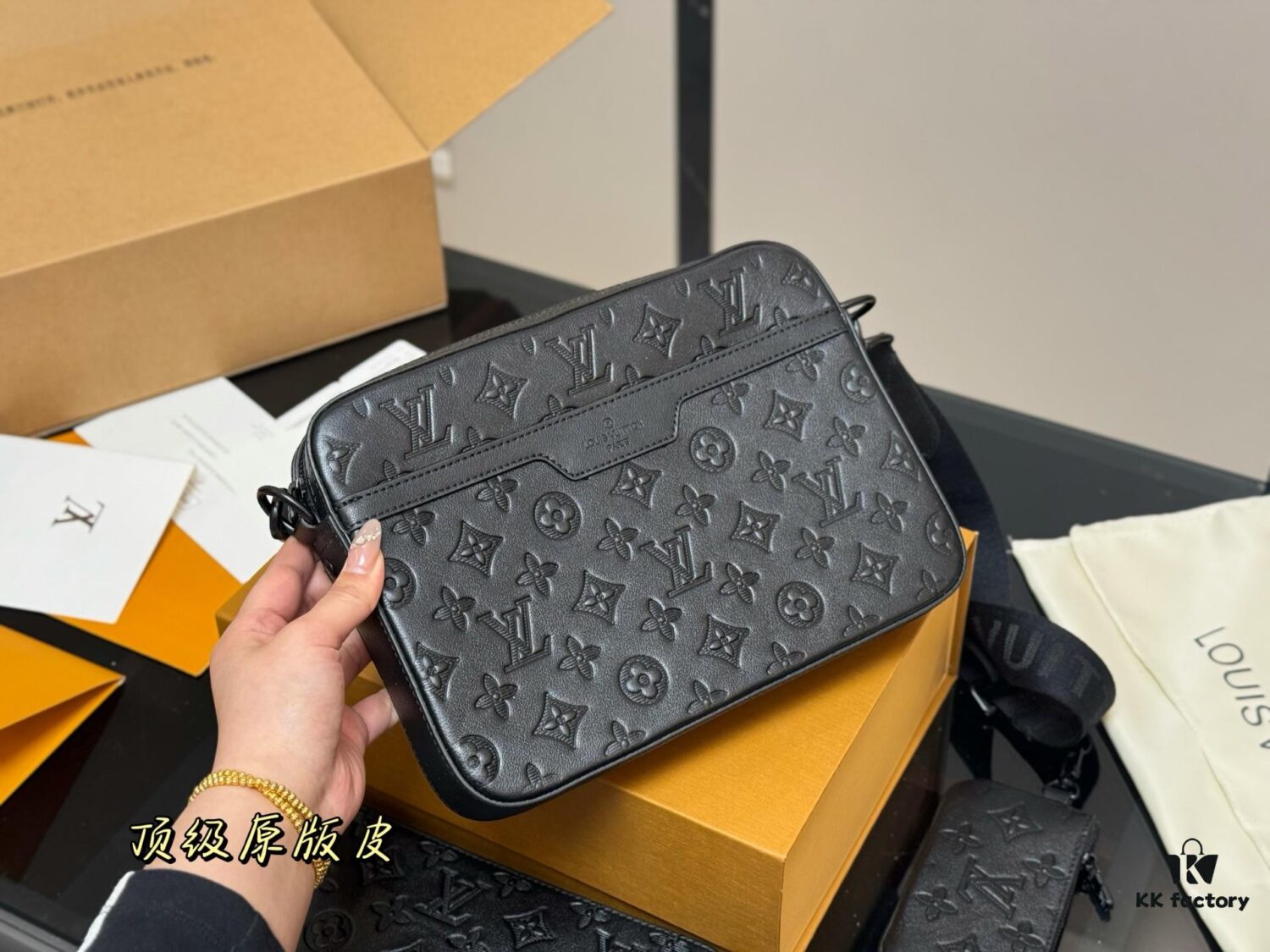 LV Men's 3-in-1 Bag with Foldable Box Packaging