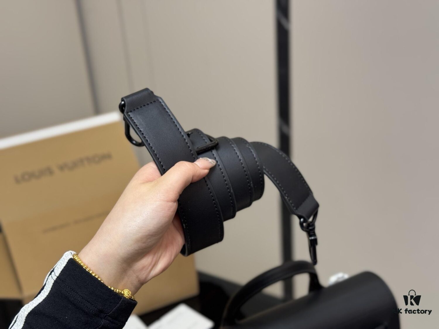 LV Men's Messenger Bag with Foldable Box