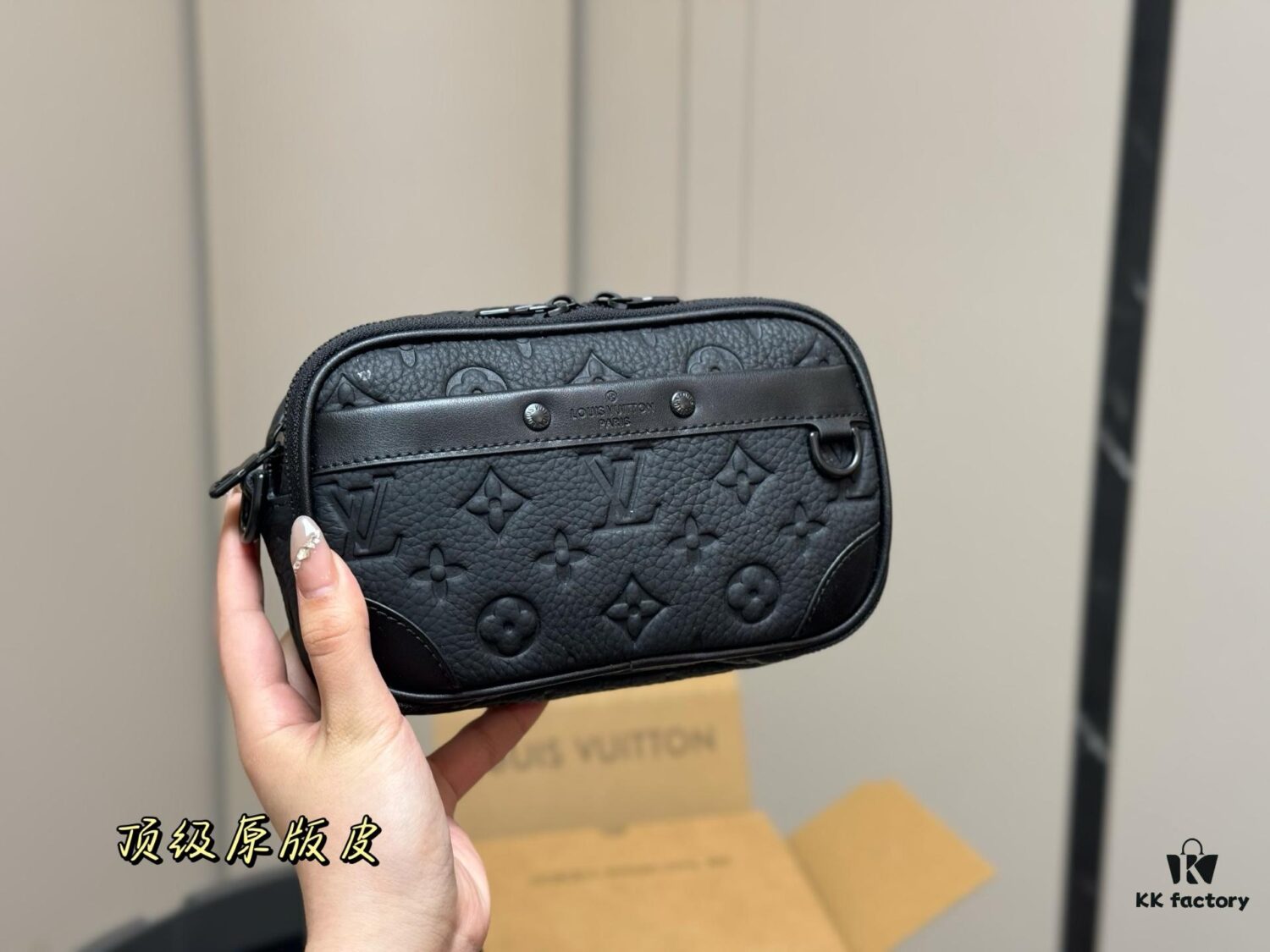 Foldable Box Airplane Box for LV Men's Camera Bag 25ss, God-Level Style!