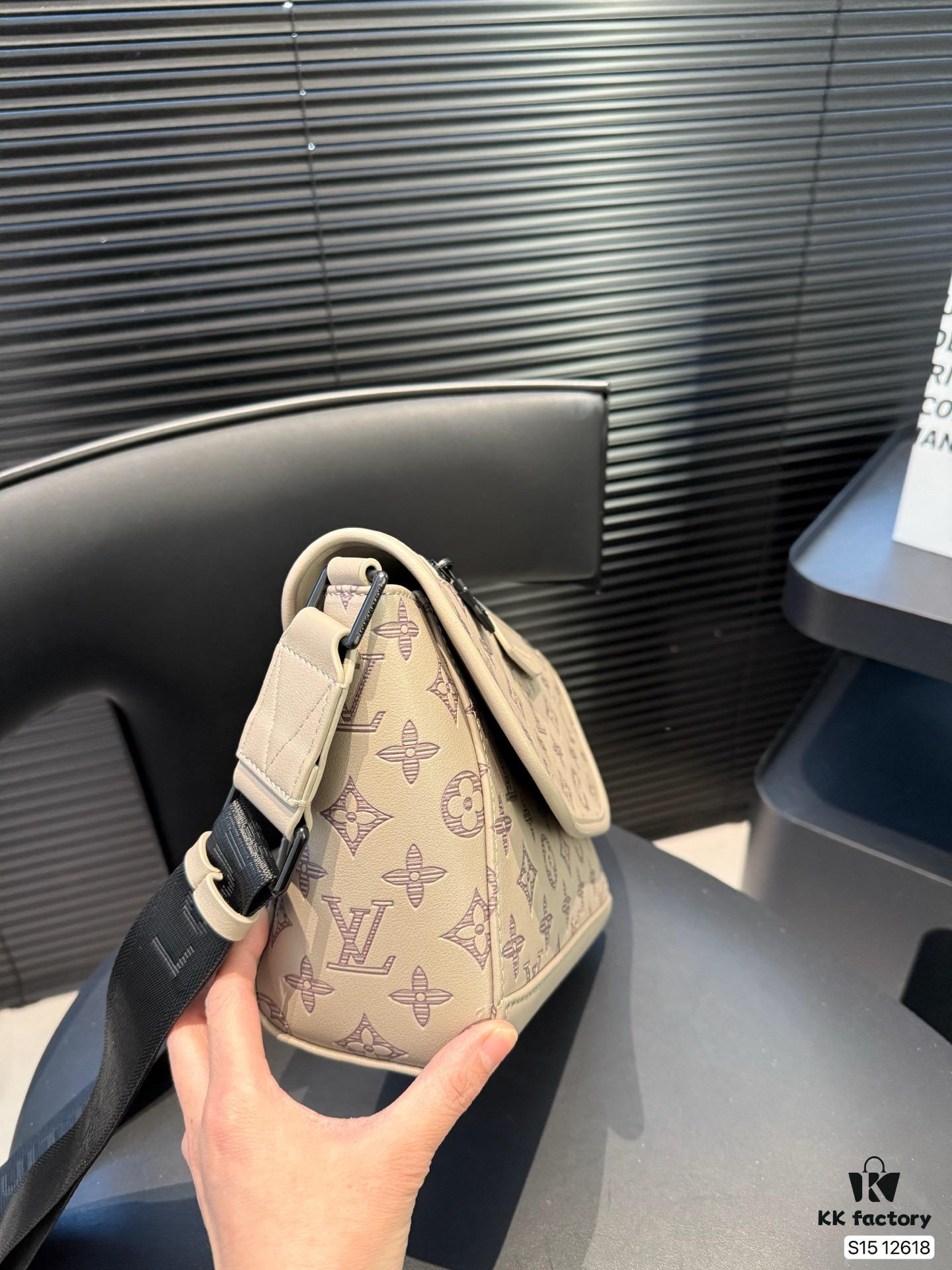 Vintage LV New Men's Messenger Bag