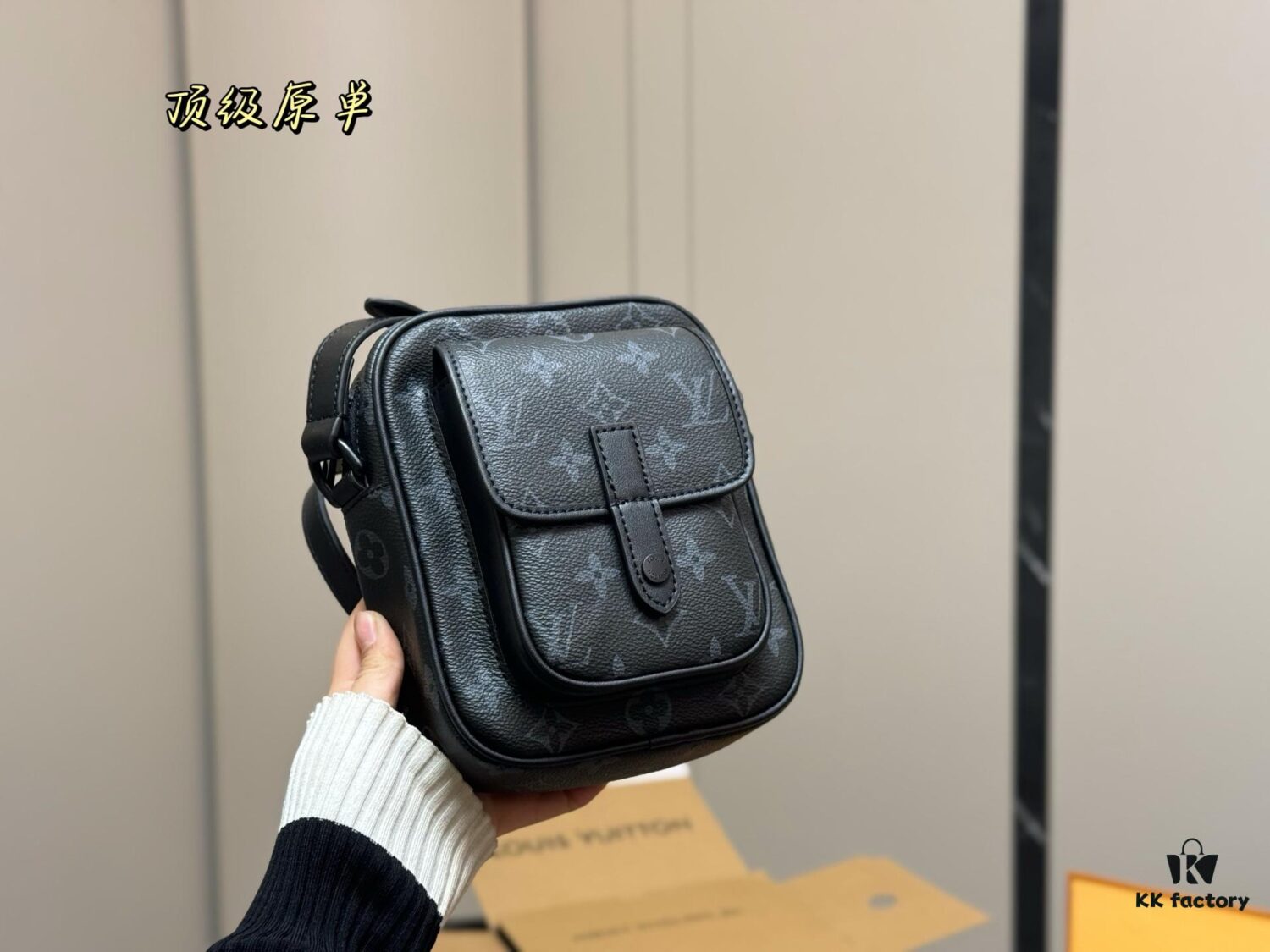 Foldable Box Airplane Box for LV Men's Camera Bag 25ss, God-Level Style!