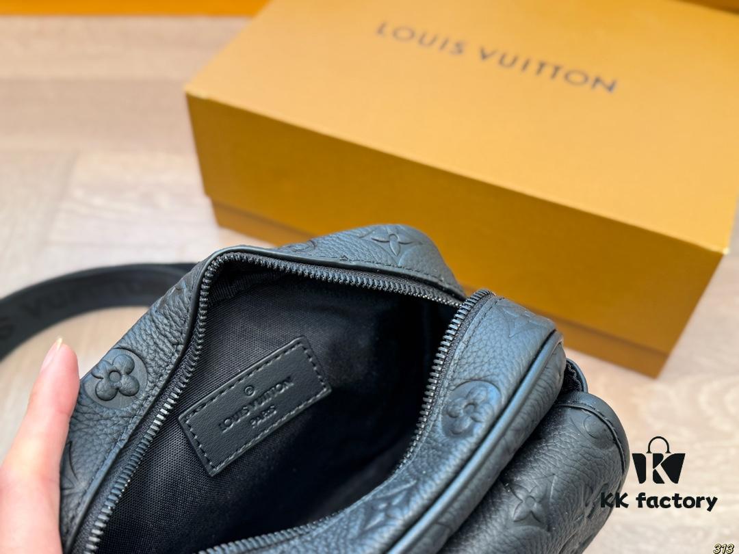 Foldable Box Lv Men's Camera Bag, Fashionable and Elegant Design, Perfect Size 18x17