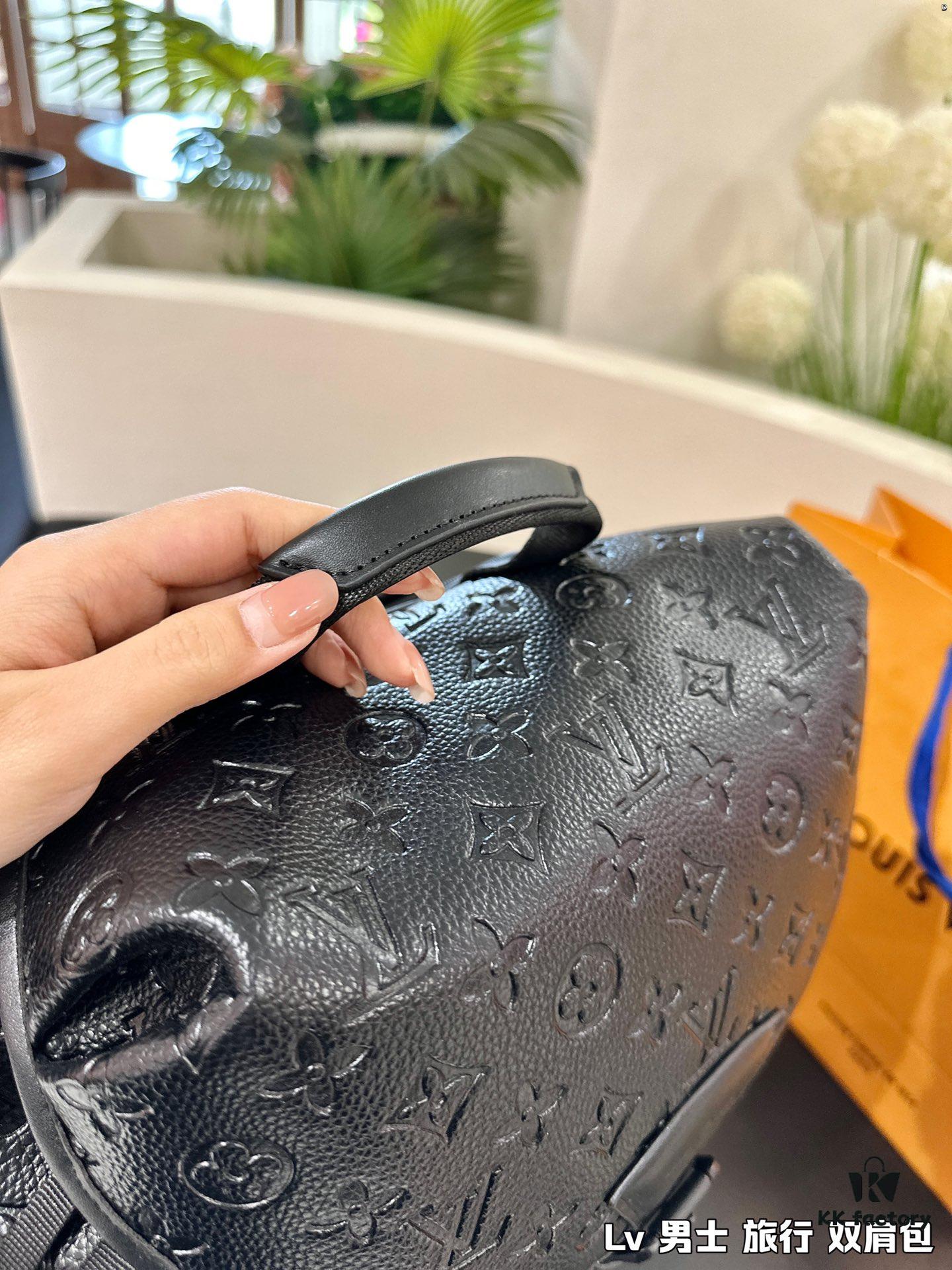 High-Value Backpack: Stylish and Versatile Canvas and Cowhide Hybrid Backpack with Classic LV Print, Perfect for Men