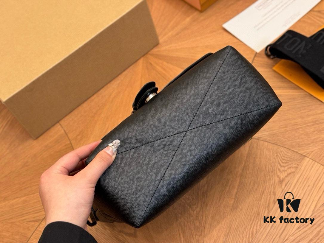 LV Men's Messenger Bag VOYAGER Foldable Box Plane Box Size: 25*22cm