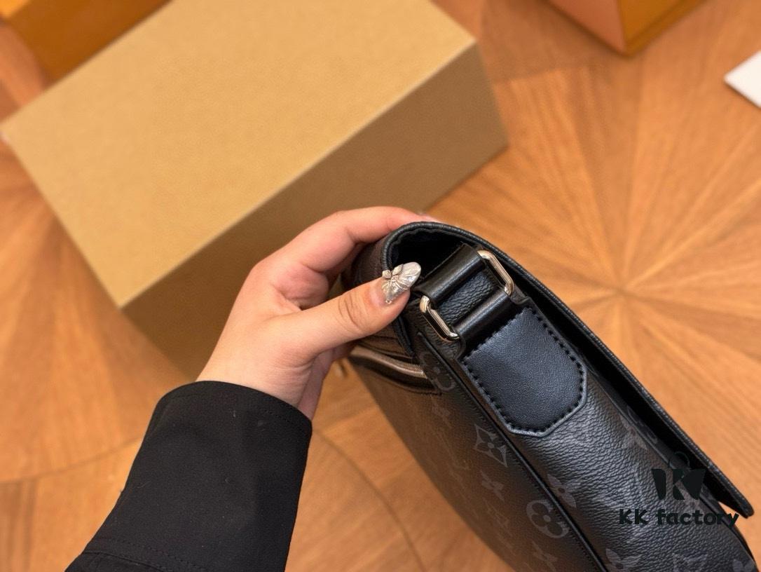 Foldable Plane Box for LV Men's High-Quality and Practical Multi-Wear Bag with Subtle Color Matching