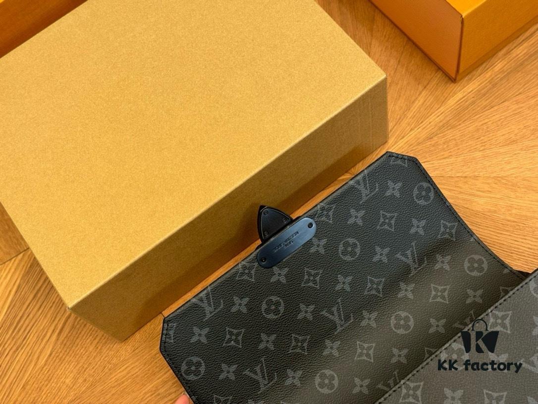 LV Men's Messenger Bag VOYAGER Foldable Box Airplane Box Size: 28*18cm