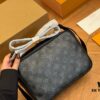 Foldable Box Aircraft Box Custom LV Men's High-Quality First-Layer Leather Crossbody Bag