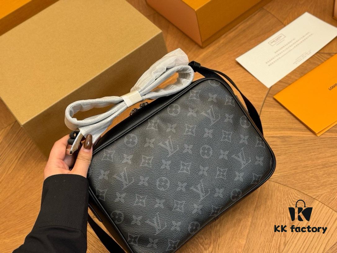 Foldable Box Aircraft Box Custom LV Men's High-Quality First-Layer Leather Crossbody Bag