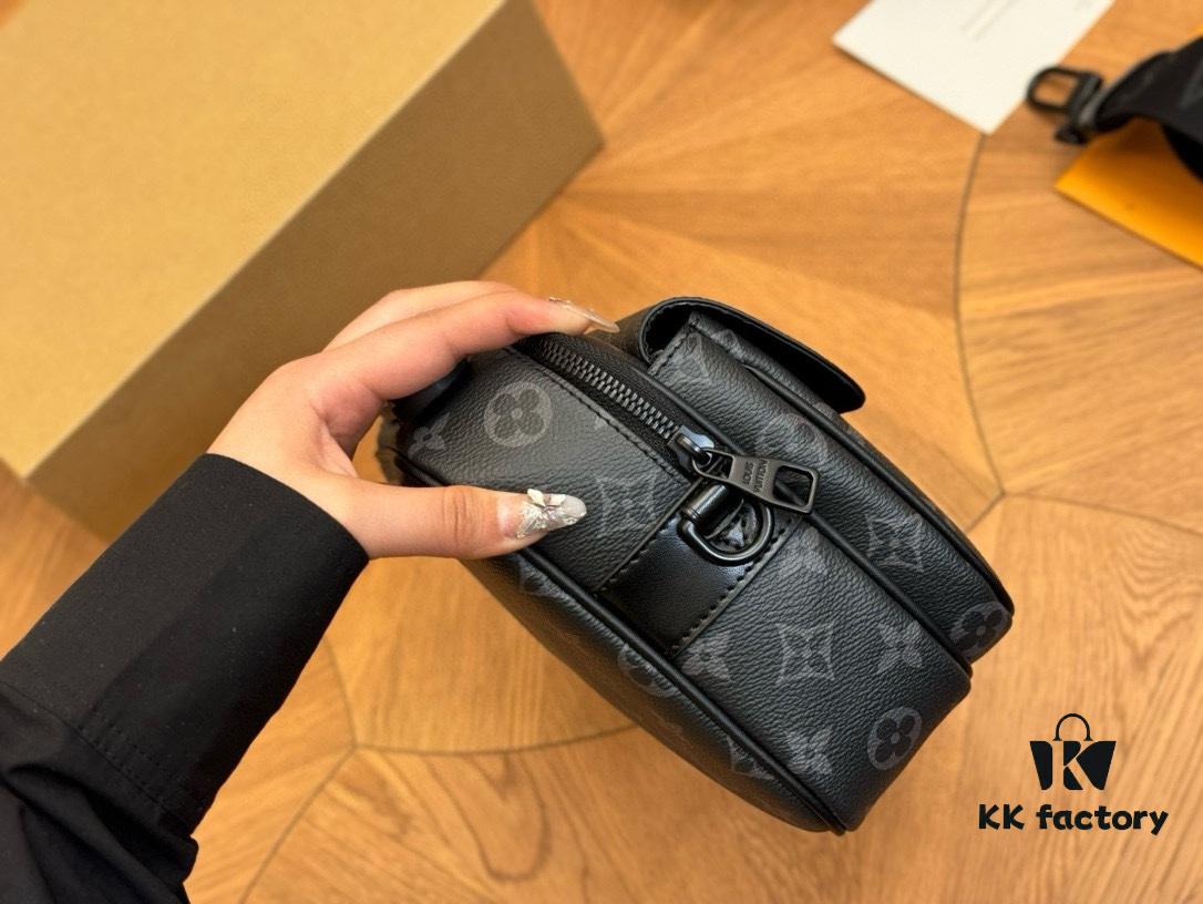 New Men's Messenger Bag with Foldable Aircraft Box Packaging