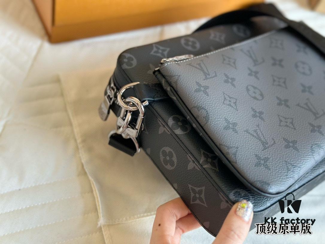 Top Quality Original LV Men's Triple Combo Black Warrior Three-Piece Set Trio Messenger Bag