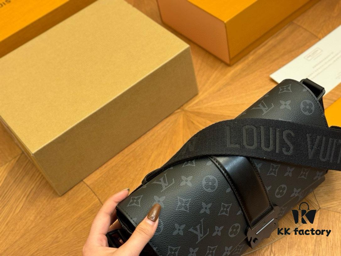 LV Men's Messenger Bag VOYAGER Foldable Box Airplane Box Size: 28*18cm