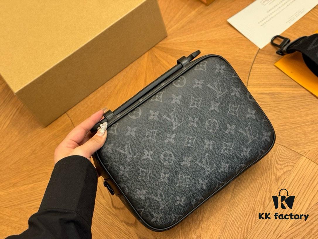 New Men's Messenger Bag with Foldable Aircraft Box Packaging