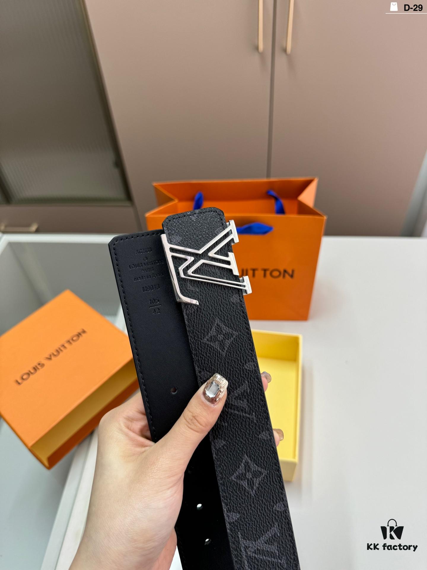 LV Leather Belt for Men, Full Set Packaging with Shopping Bag D-29