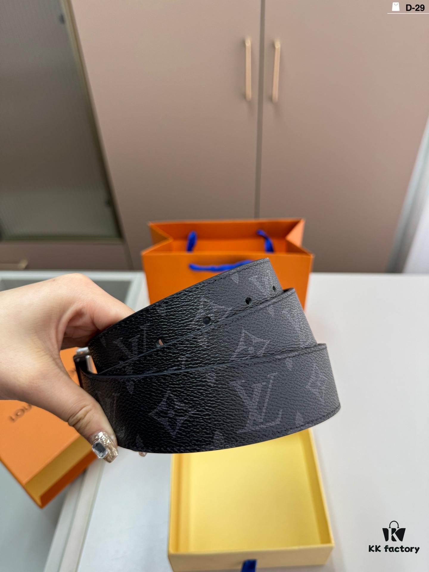 LV Leather Belt for Men, Full Set Packaging with Shopping Bag D-29