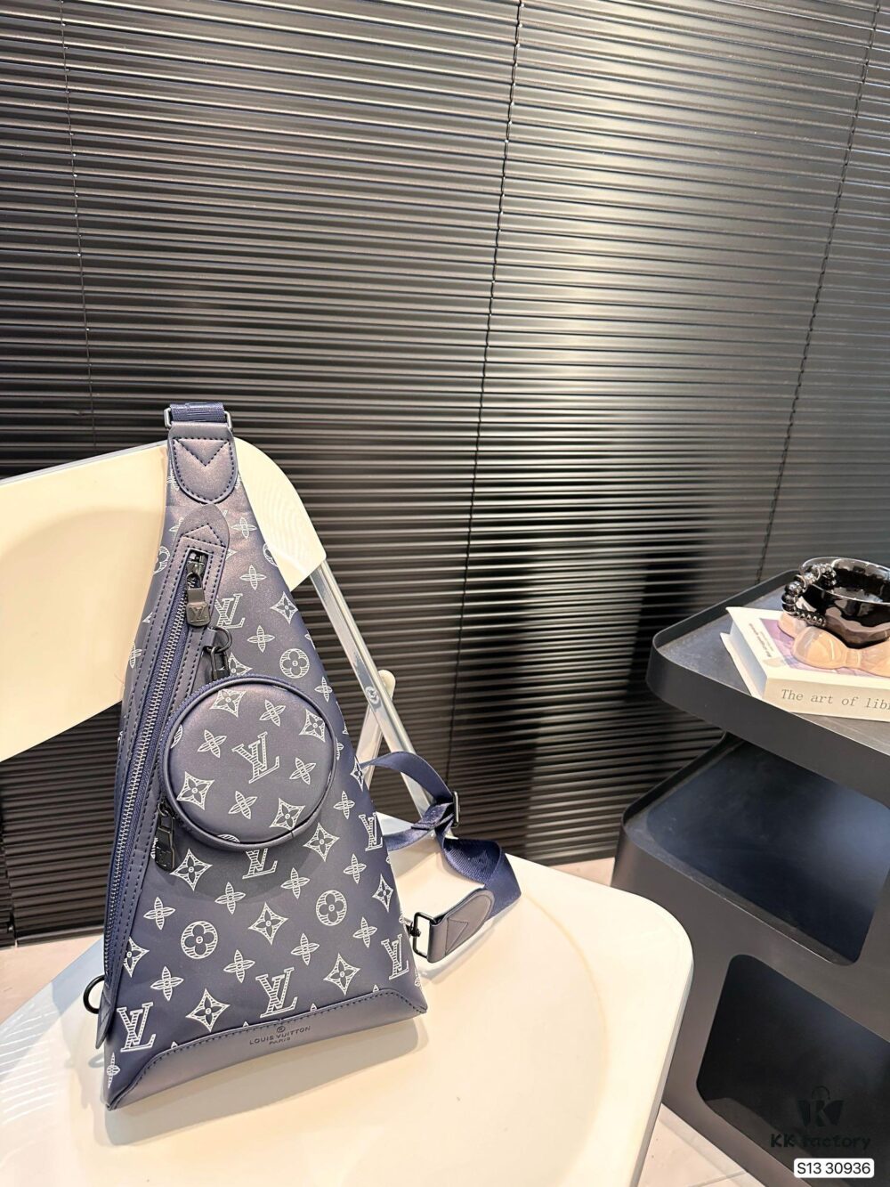 New Men's Chest Bag LV Style Chest Pack, Stylish Design with Zipper Closure