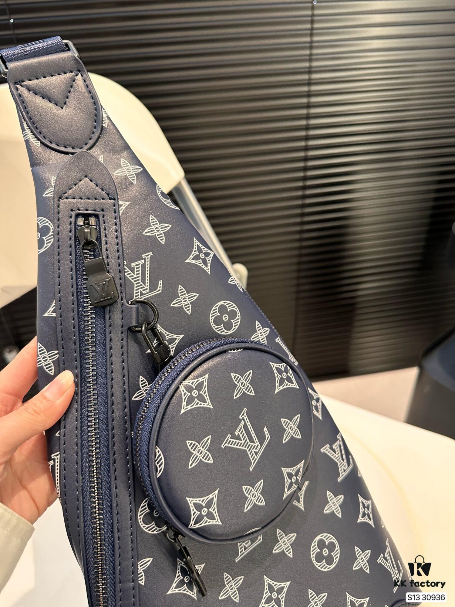 New Men's Chest Bag LV Style Chest Pack, Stylish Design with Zipper Closure