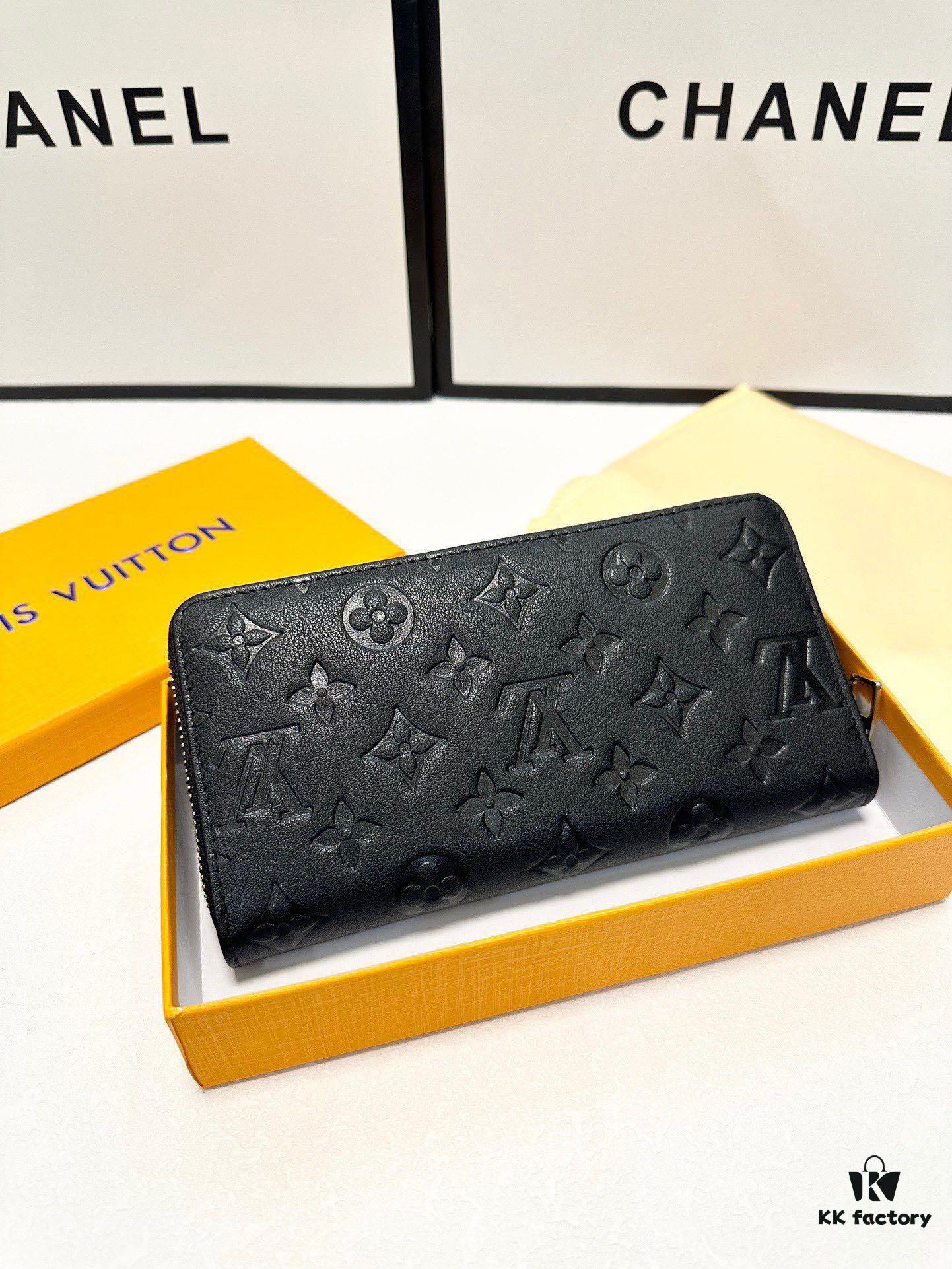 LV New Men's Hand Bag Black 20x10